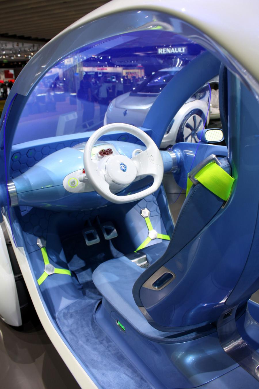  Renault Twizy Z.E. Concept 2009 года  (фото 20 из 41)